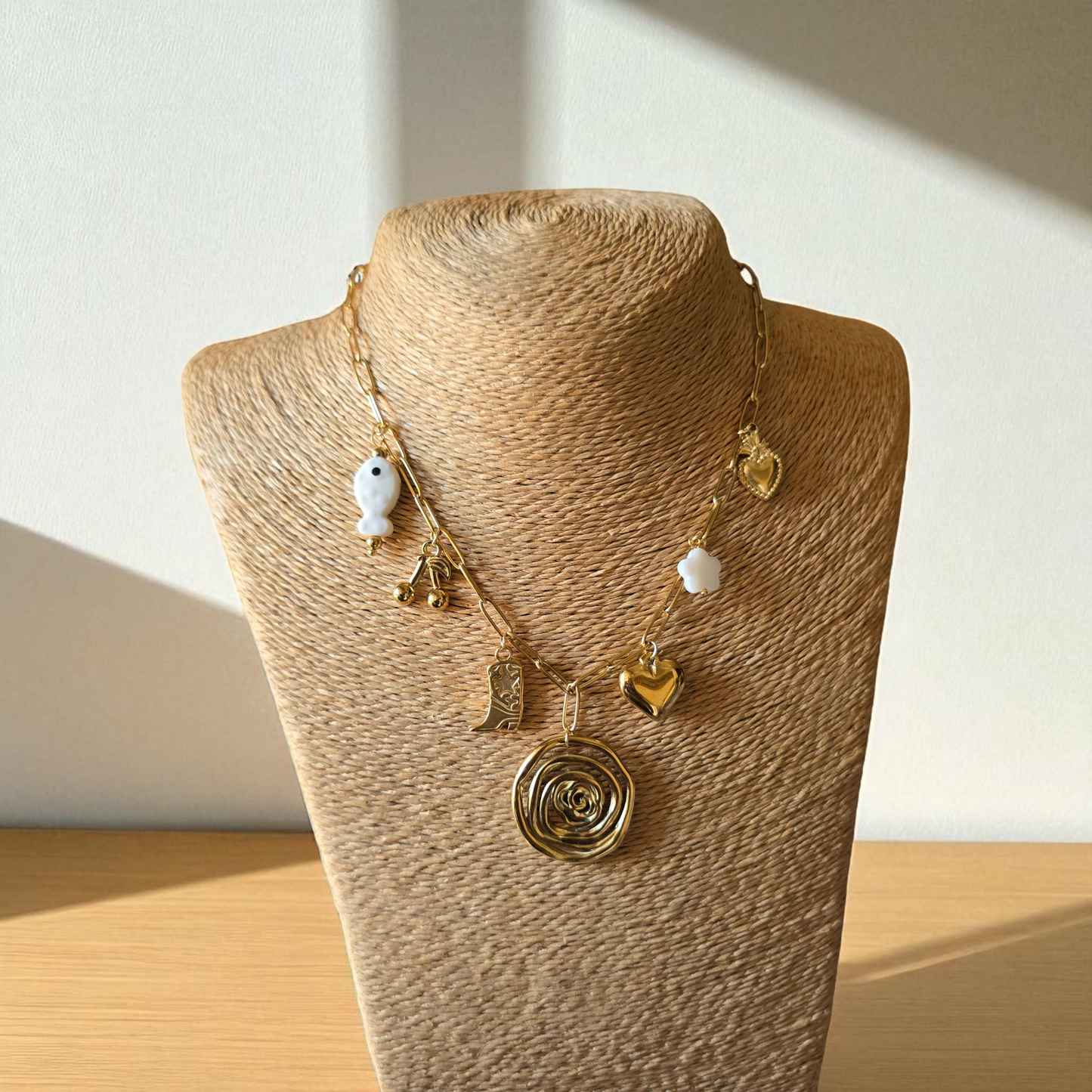 COLLAR