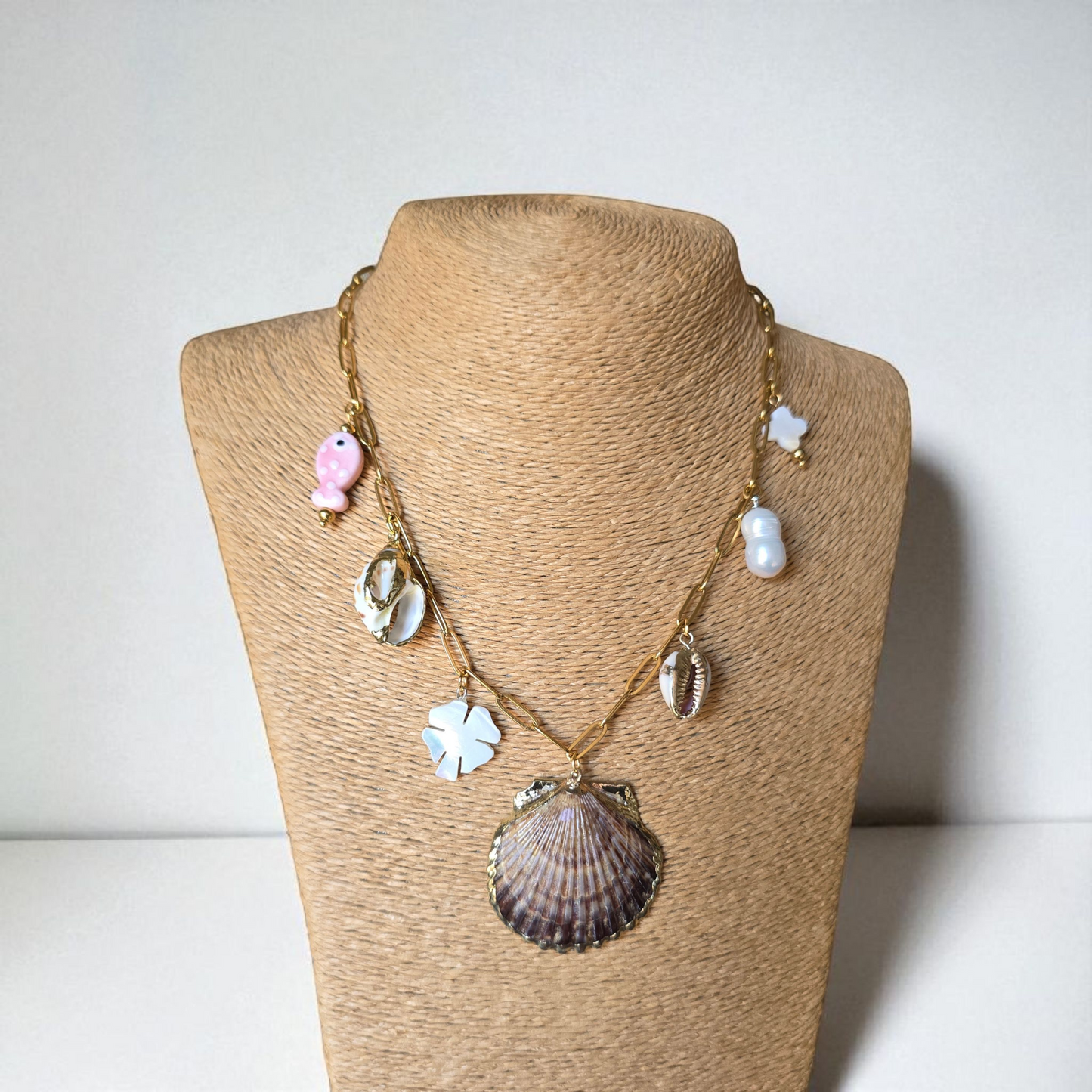 COLLAR